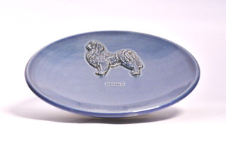 Japanese chin teelautanen tai kauhanalunen