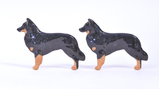 Tsekinpaimenkoira rintaneula tai magneetti 