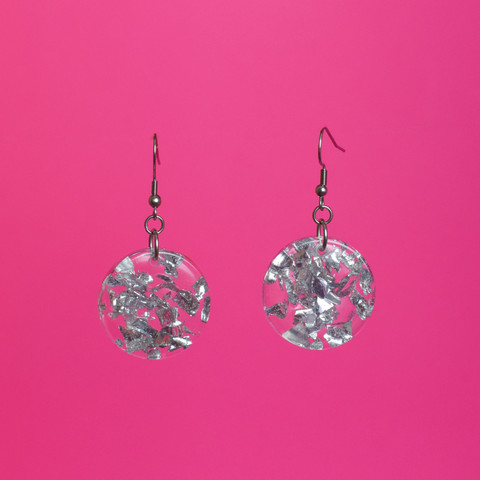 UUTUUS - Iina Koukulla - Useita Värejä