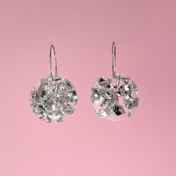 UUTUUS - Iina Renkaalla - Useita värejä