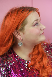 UUTUUS - Iina Renkaalla - Useita värejä