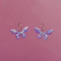 Tuuliina - Useita Värejä