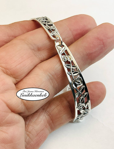 Rannekoru Ruusuköynnös