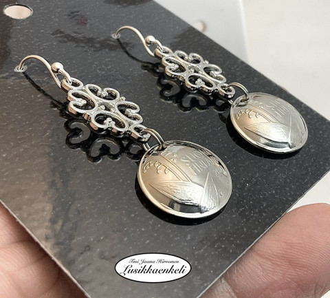 Korvakorut kielo 10penniset ornamentti kuviolla 1990-2001