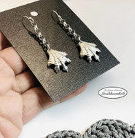 Korvakorut Kynnet ketjulla