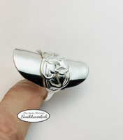 Leveä  Kielo koko 21