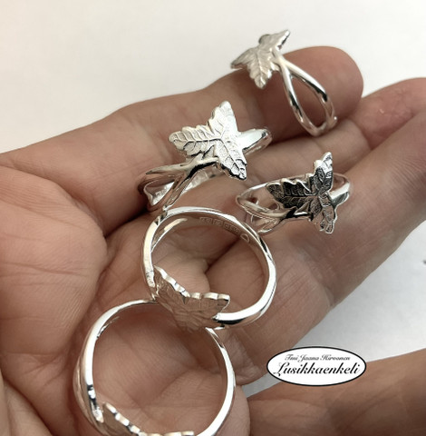 Lusikkasormus Ruusunlehti