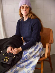 Spencer Sweater 2403-07 neuleohje suomeksi