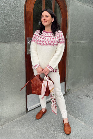 Vadelmaneuleen tarvikepakkaus, Sisu Knitwear