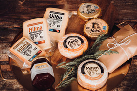 Iso juustopaketti (5 juustoa)