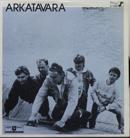 Arkatavara: Yksin / Räjäytä kuoresi 7