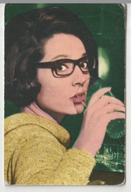 Suosikki-Jenkki keräilykortti N:o 32 - Nana Mouskouri. K3- (Käyt)