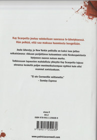 Patricia Cornwell: Valokeilassa K3 (Käyt)