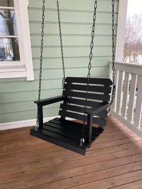 Terassikeinu yksinistuttava, musta. sis ketjut