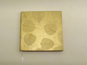 Vieraskirja neliö, kultapipal