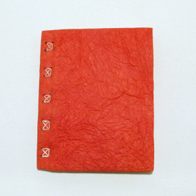 Vieraskirja A5, ryppykansi ja punos, punainen