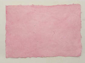 A4 vaaleanpunainen RD3, revitty reuna