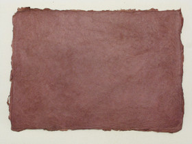 A4 tumma viininpunainen WR1, revitty reuna