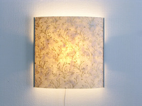 Seinävalaisin, kultaköynnös, harmaa runko