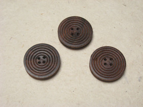 Puunappi 'pyöreä, urat päällä ja sivulla'