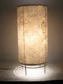 Pöytävalaisin, pyöreä runko, varjostin 'vahakukka'