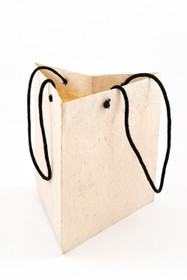 Lahjakassi, kolmio, iso, valkea