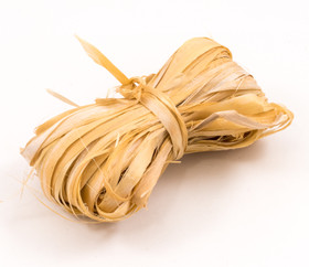 Kenaf-kuitu koristeluun ja kudontaan