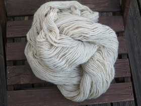 Tiibetin lampaanvillalanka, paksu, luonnonvalkea, OTA YHTEYS ENNEN TILAUSTA!