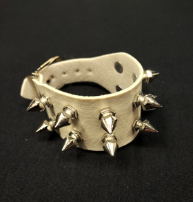 White 2 row Armband mit Ratten-Spikes