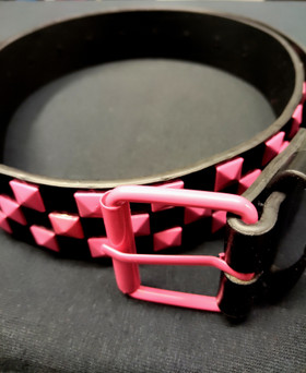 Rally belt for metal and goth ladies, black pink