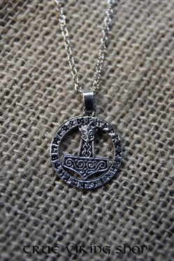 Thors Hammer small, with rune ring