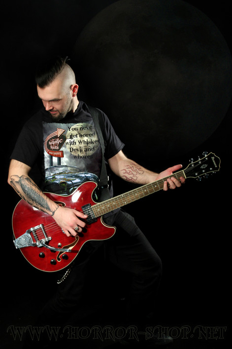 Whiskey, Devil and Whores, t-shirt