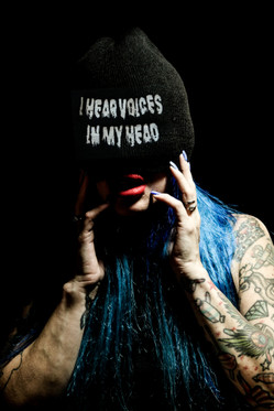 I hear voices in my head -beanie