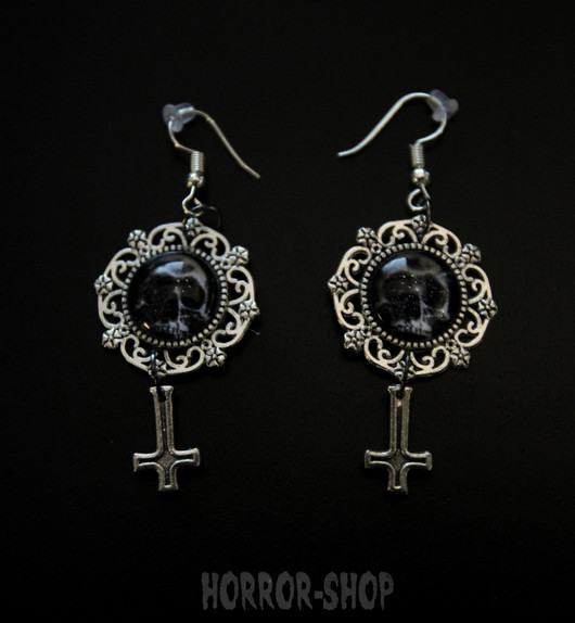 Round came skull with Inverted cross earrings