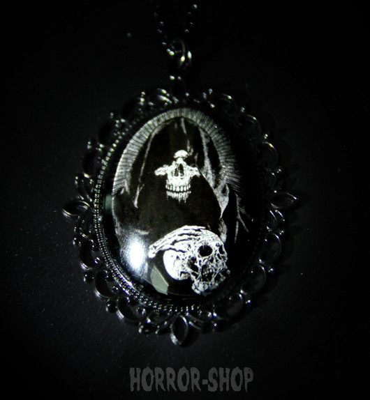Skull keeper camee, big