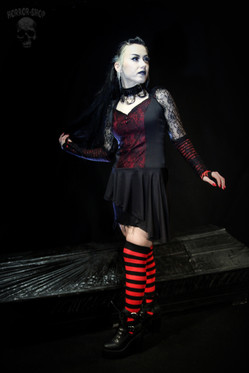 Black and red striped fingerless long wristband