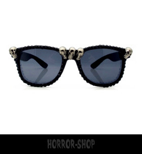 Mistress of the Dark, Classic sun glasses