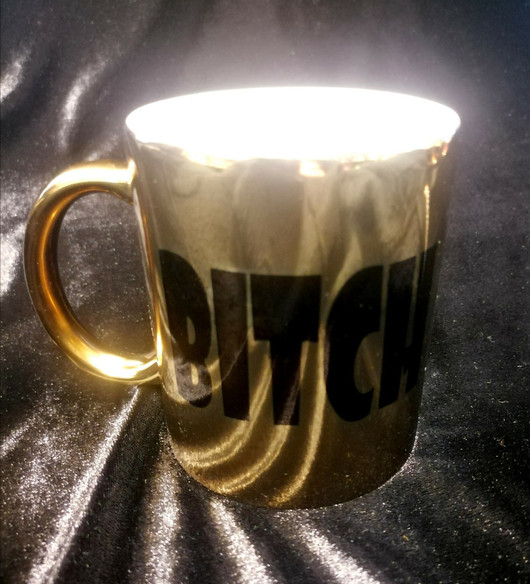 True gold BITCH (mug)