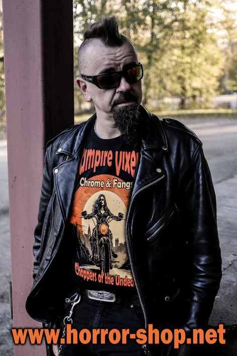 Vampire Vixen t-paita