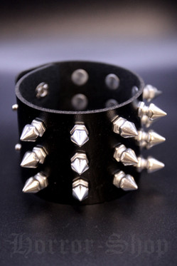 Black wristband with rat spikes