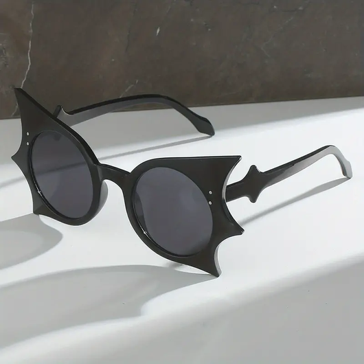 Round bat sun glasses