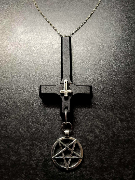 And darkness they will fear - Die Halskette