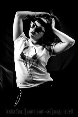 Crow skull (white T-shirt)