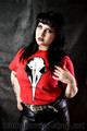 Crow skull (red T-shirt)