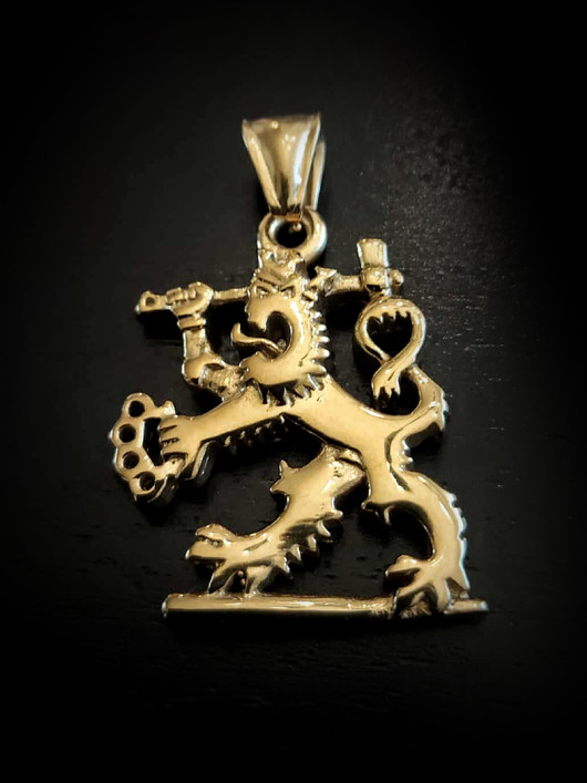 Lion Fight Club pedant gold plated