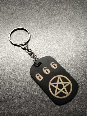 Pentagram 666 keychain