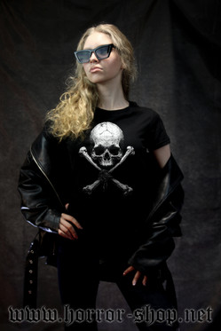 SKULL AND BONES (T-paita)