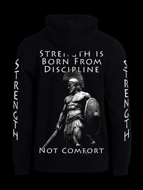 Strenght is born -huppari vetoketjulla