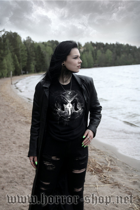Unholy goat (T-shirt)