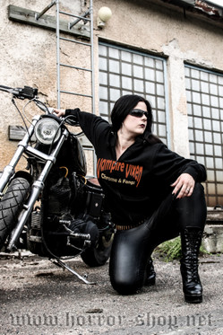 Vampire Vixen -huppari